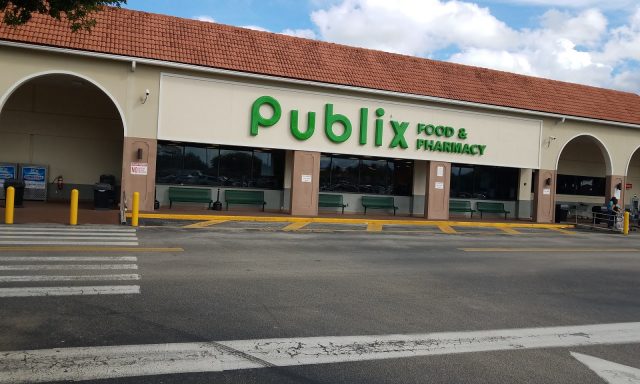Publix Super Market at Pine Island Ridge Plaza