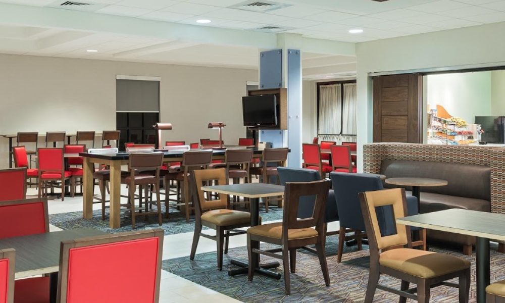 Holiday Inn Express & Suites Ft. Lauderdale-Plantation