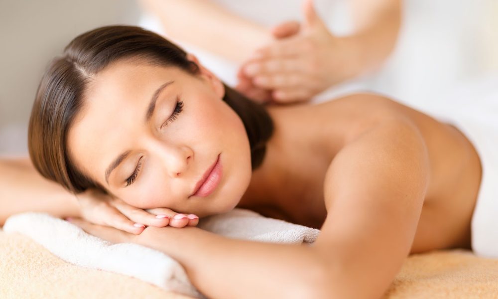 Hollistic Massage & Wellness Clinics