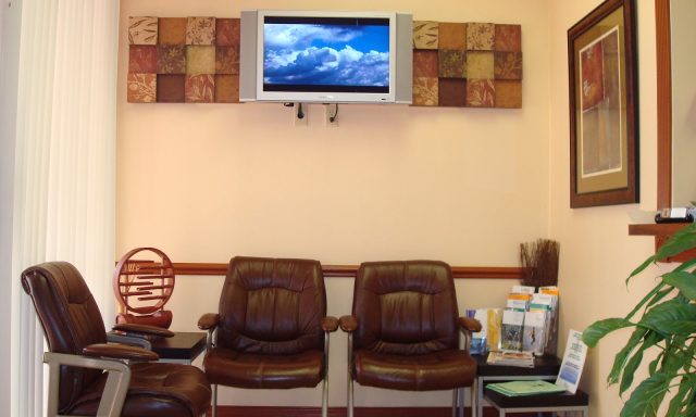 Acupuncture & Holistic Medicine Center