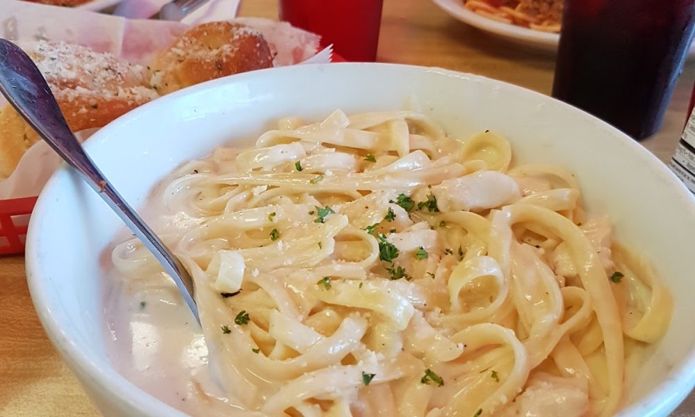 Ciro's Deli & Pizzeria Italian Restaurant