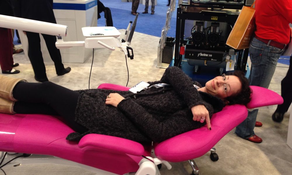 LG Dental Studio, Dr. Lisa Ginzler