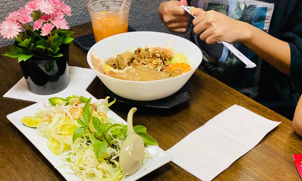 PHO by VINH Noodle House