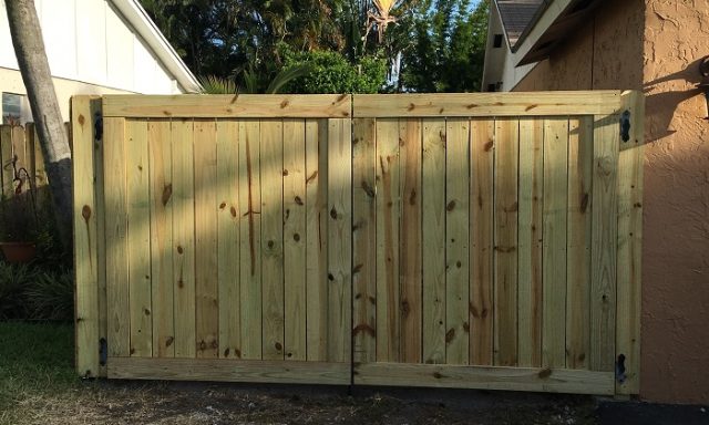 Plantation Fence Builders