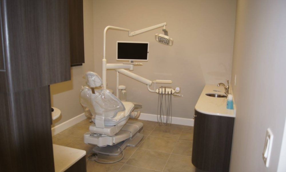 Aesthetic Dentistry of Plantation - Arveen H. Andalib, D.D.S.