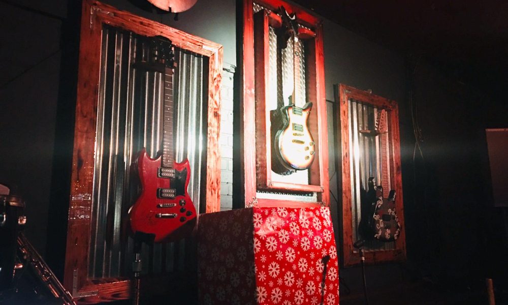 Cheers Restaurant and Bar