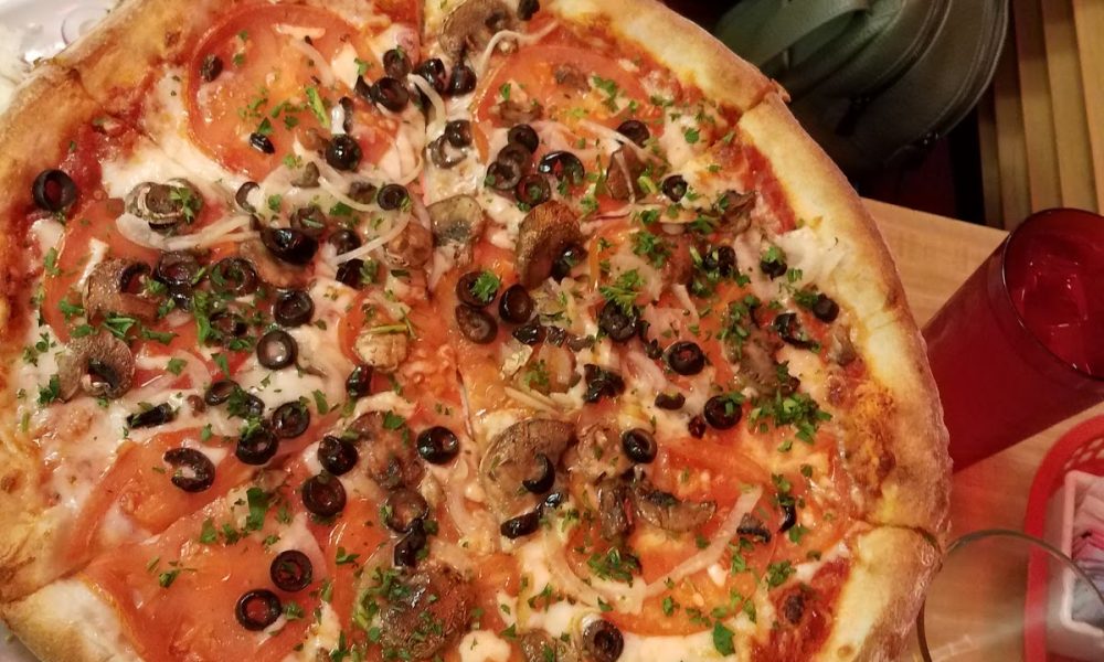 Ciro's Deli & Pizzeria Italian Restaurant